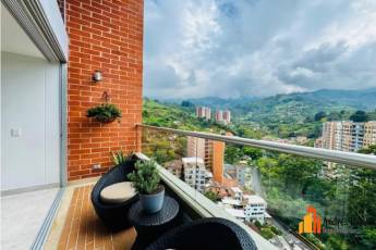 4 Dormitorio Habitaciones, ,4 BañoBathrooms,Apartamento,En Venta,1803366-V