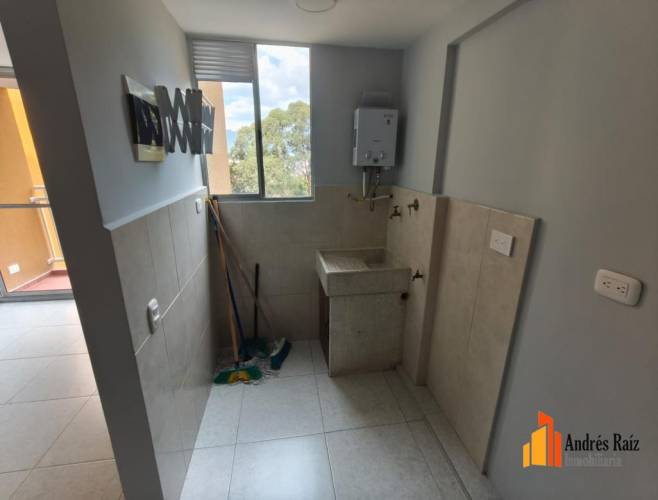 3 Dormitorio Habitaciones, ,2 BañoBathrooms,Apartamento,En Venta,1805850-V