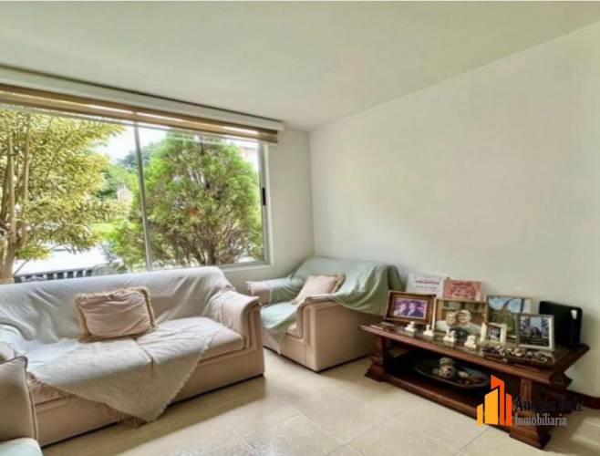 3 Dormitorio Habitaciones, ,3 BañoBathrooms,Apartamento,En Venta,1766455-V