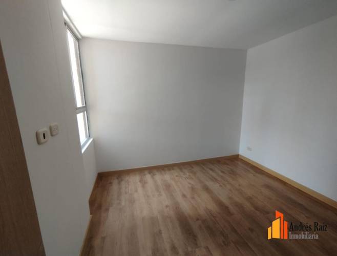 3 Dormitorio Habitaciones, ,2 BañoBathrooms,Apartamento,En Venta,1762136-V