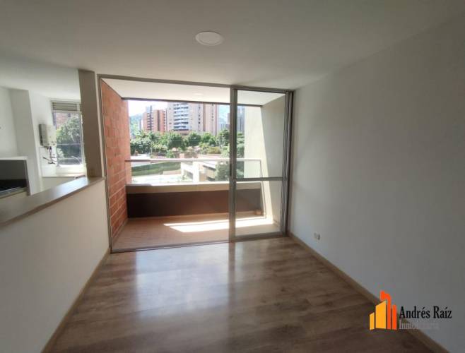 3 Dormitorio Habitaciones, ,2 BañoBathrooms,Apartamento,En Venta,1762136-V