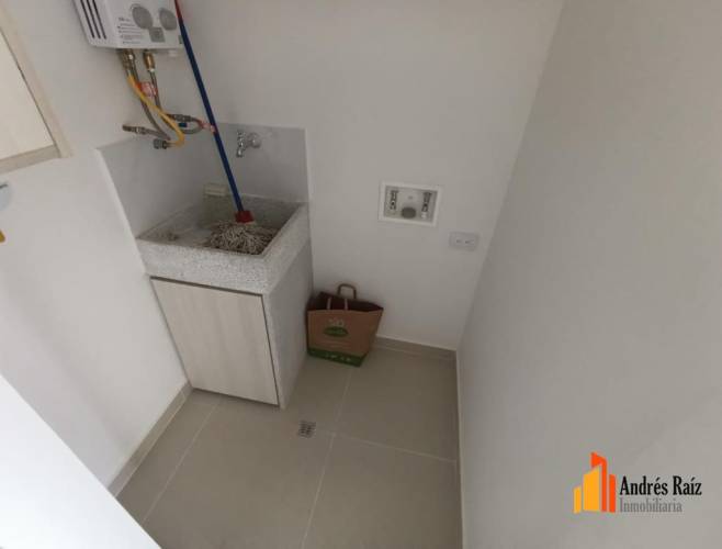 3 Dormitorio Habitaciones, ,2 BañoBathrooms,Apartamento,En Arriendo,1759953-A