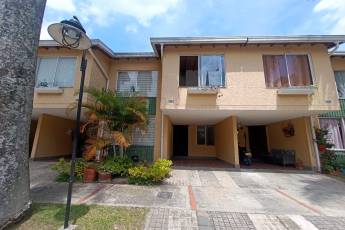 3 Habitaciones Habitaciones, ,2 BathroomsBathrooms,Apartamento,En Arriendo,1548