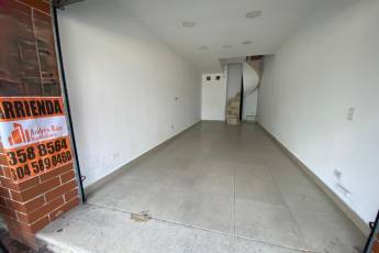 1 BañoBathrooms,Local,En Arriendo,1557