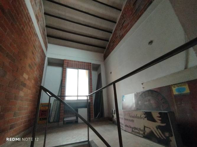2 BathroomsBathrooms,Local,En Arriendo,1566