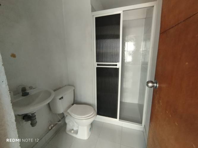 2 BathroomsBathrooms,Local,En Arriendo,1566