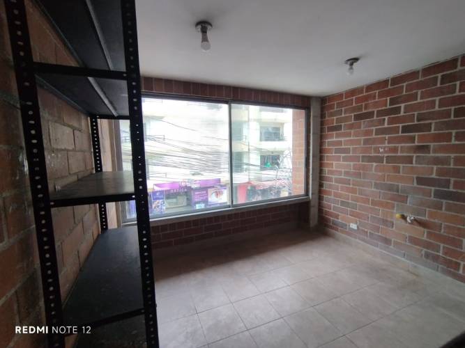 2 BathroomsBathrooms,Local,En Arriendo,1566