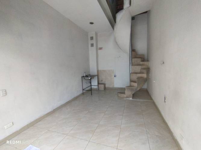 2 BathroomsBathrooms,Local,En Arriendo,1566