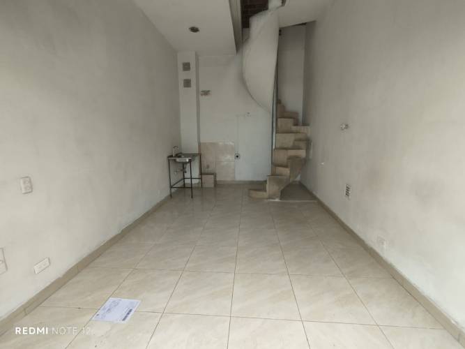 2 BathroomsBathrooms,Local,En Arriendo,1566