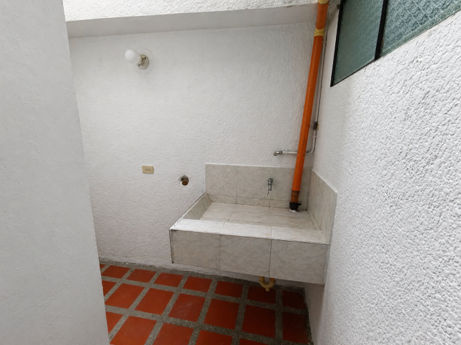 2 Habitaciones Habitaciones, ,1 BañoBathrooms,Apartamento,En Arriendo,1760