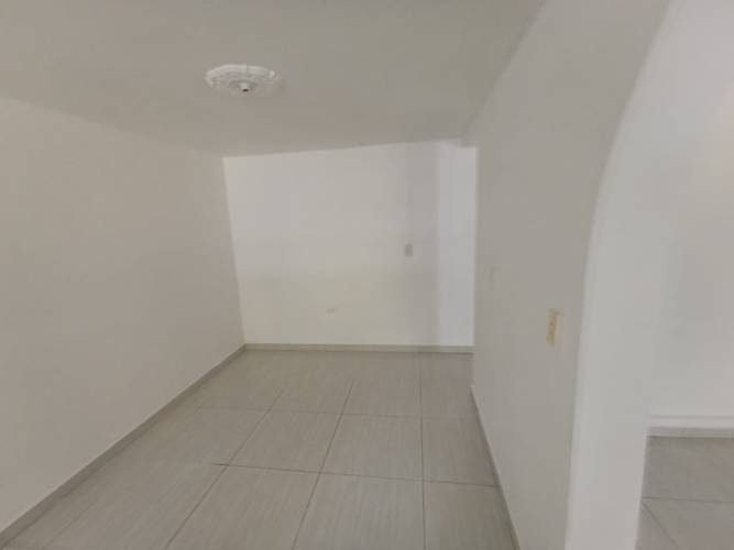 3 Habitaciones Habitaciones, ,Casa,En Arriendo,1804