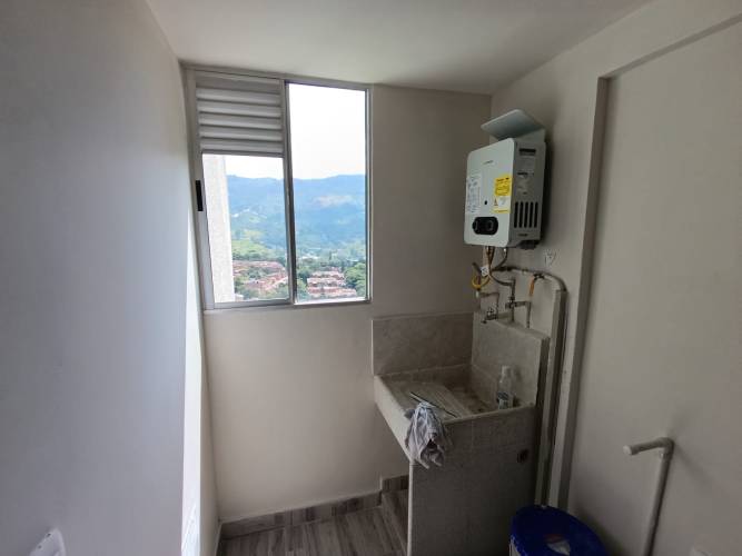 2 Habitaciones Habitaciones, ,2 BathroomsBathrooms,Apartamento,En Arriendo,1807