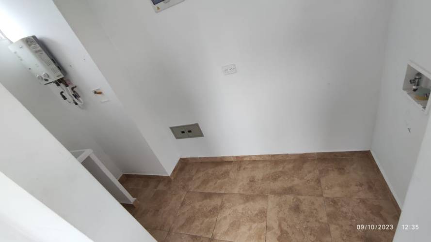 3 Habitaciones Habitaciones, ,2 BathroomsBathrooms,Apartamento,En Arriendo,1808