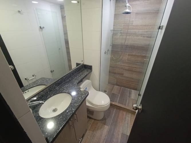 3 Habitaciones Habitaciones, ,2 BathroomsBathrooms,Apartamento,En Arriendo,1818