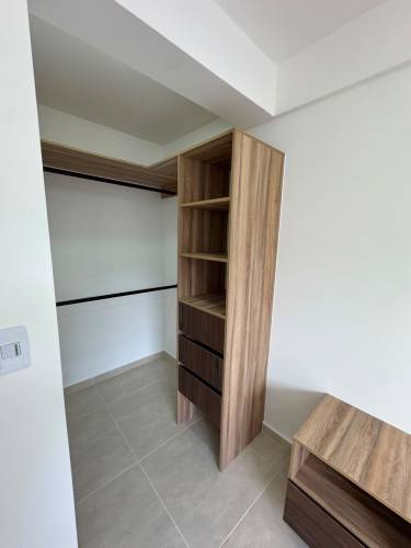 2 Habitaciones Habitaciones, ,2 BathroomsBathrooms,Apartamento,En Arriendo,1825