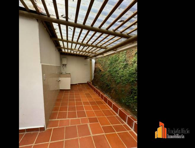 4 Habitaciones Habitaciones, ,Casa,En Arriendo,1789592-A