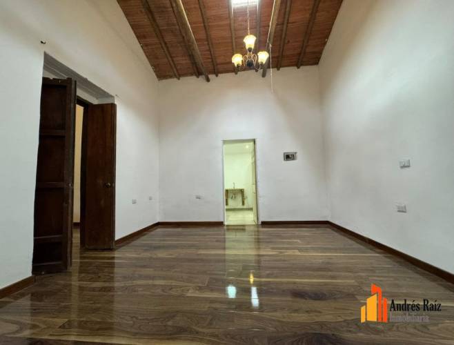 4 Habitaciones Habitaciones, ,Casa,En Arriendo,1789592-A