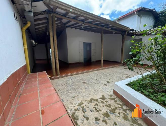 4 Habitaciones Habitaciones, ,Casa,En Arriendo,1789592-A