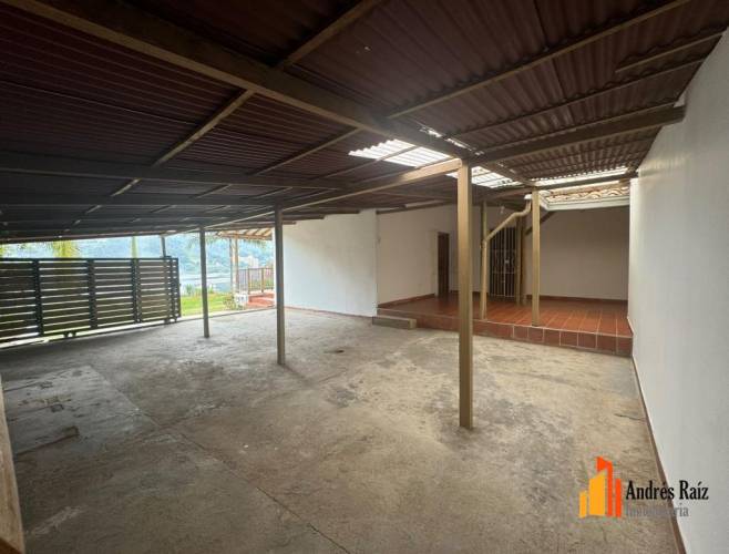 4 Habitaciones Habitaciones, ,Casa,En Arriendo,1789592-A