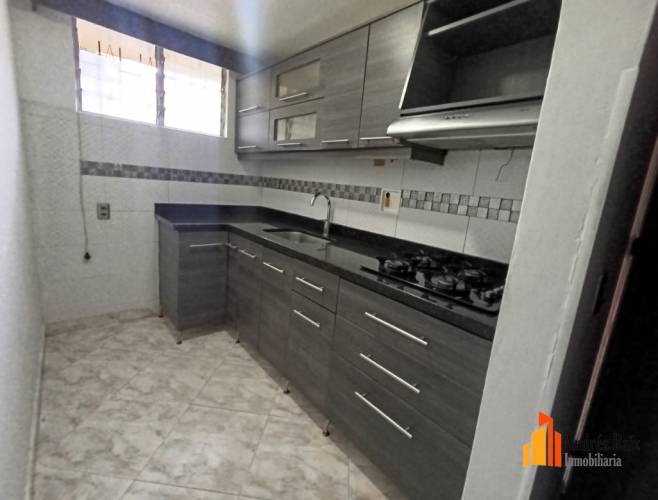 4 Habitaciones Habitaciones, ,Casa,En Arriendo,1789061-A