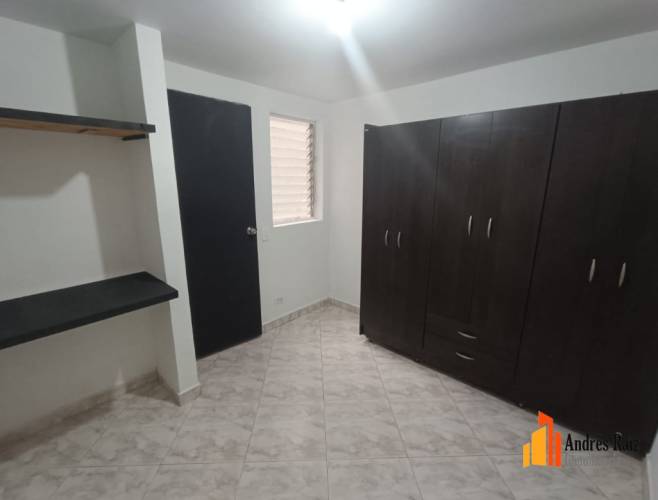 4 Habitaciones Habitaciones, ,Casa,En Arriendo,1789061-A