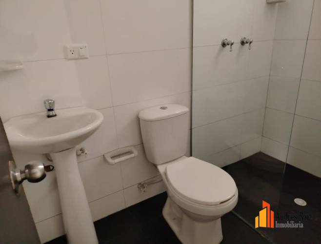 3 Dormitorio Habitaciones, ,2 BañoBathrooms,Apartamento,En Arriendo,1800116-A