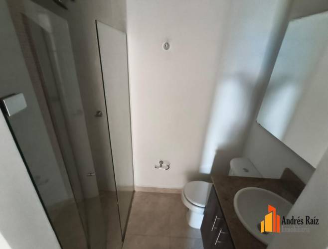 3 Dormitorio Habitaciones, ,2 BañoBathrooms,Apartamento,En Arriendo,1800093-A