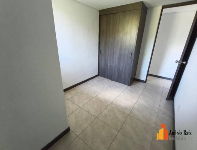 3 Dormitorio Habitaciones, ,2 BañoBathrooms,Apartamento,En Arriendo,1800093-A