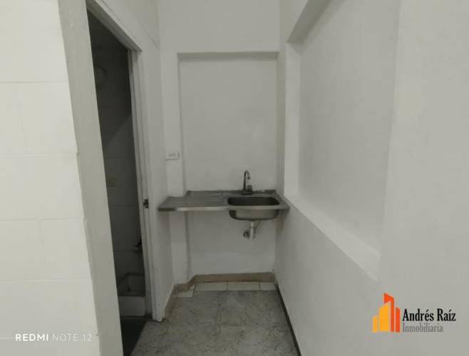 0 , ,Local,En Arriendo,1801352-A